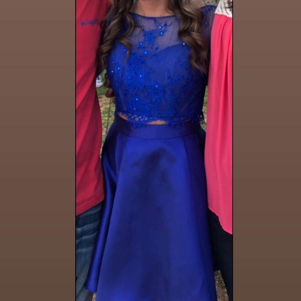Prom Dress - Picture 3 of 3